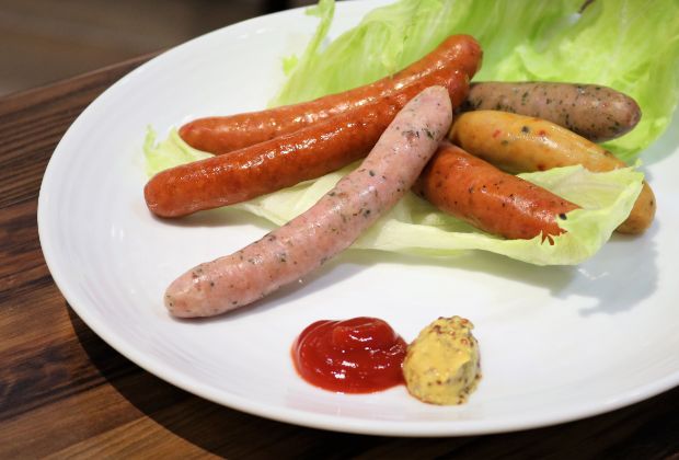 ソーセージ盛り合わせ